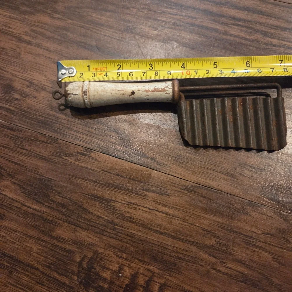 Antique Corrugated Vegetable Cutter Rustic Wavy Blade Wood Handle Primitive Tool